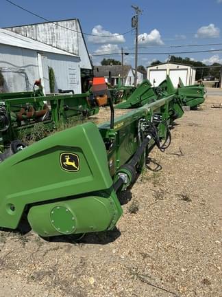 Image of John Deere C8R equipment image 1
