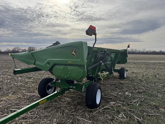 Image of John Deere C8R equipment image 4