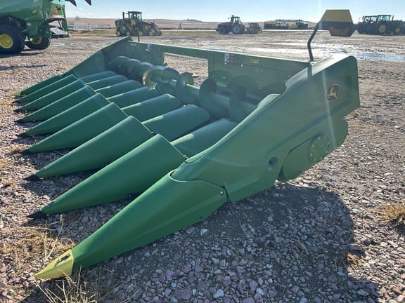 Main image John Deere C8R