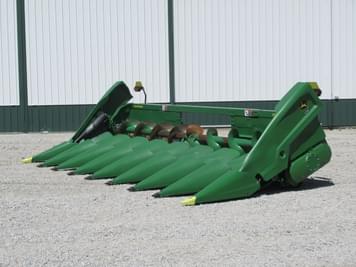 Main image John Deere C8R