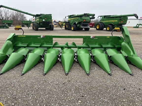 2024 John Deere C8R Equipment Image0