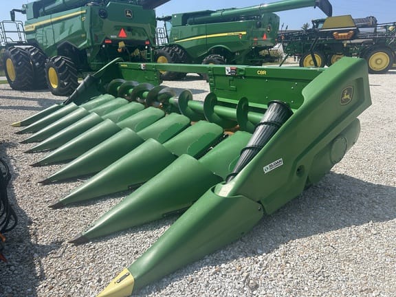 2024 John Deere C8R Equipment Image0