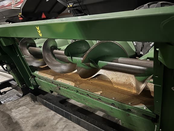 Image of John Deere C8R equipment image 2