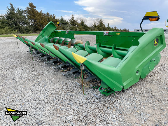 Main image John Deere C8R