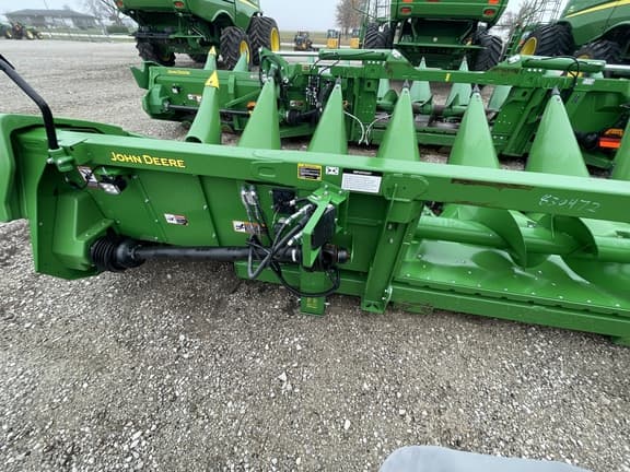 Image of John Deere C8R equipment image 1