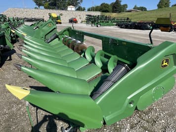 Main image John Deere C8R