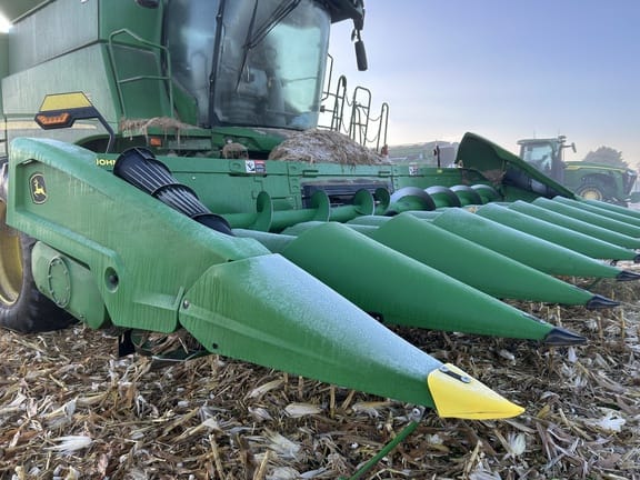 2024 John Deere C8R Equipment Image0