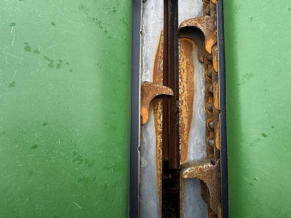 Image of John Deere C8R equipment image 1