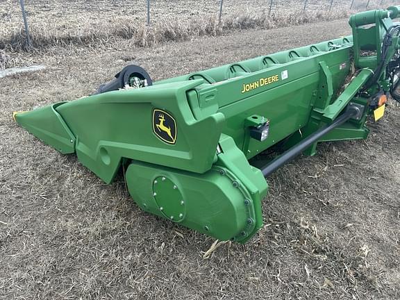 Image of John Deere C12F equipment image 1