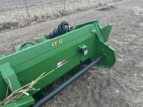 Image of John Deere C12F equipment image 4