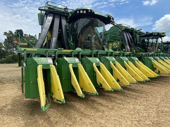 Image of John Deere CP770 equipment image 1
