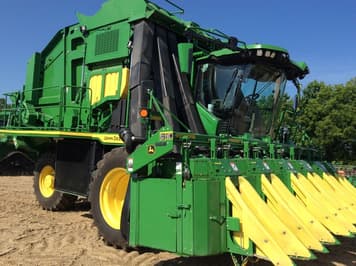 Main image John Deere CP770