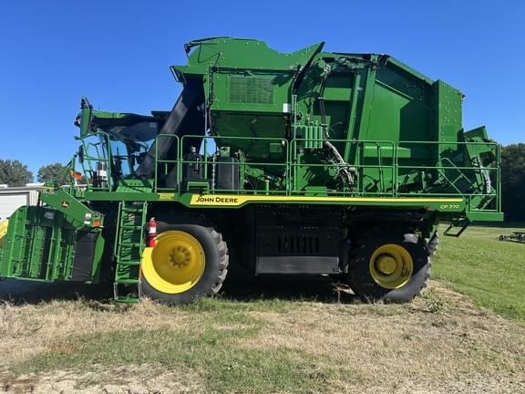 Image of John Deere CP770 equipment image 1