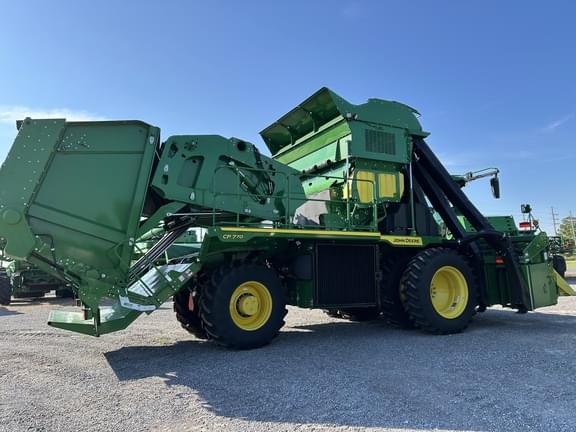 Image of John Deere CP770 equipment image 4