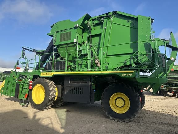 Image of John Deere CP770 equipment image 4