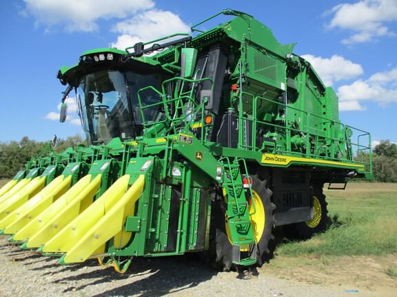 2024 John Deere CP770 Equipment Image0