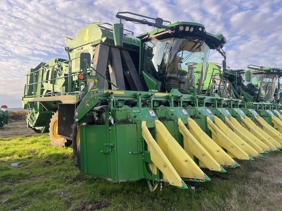 2024 John Deere CP770 Equipment Image0