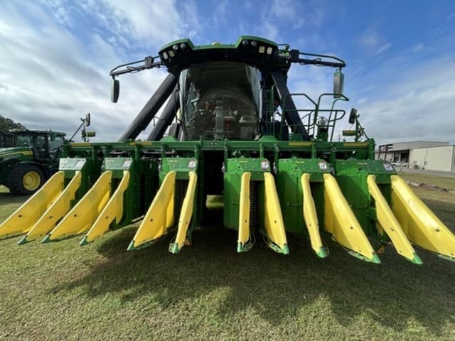Image of John Deere CP770 equipment image 1