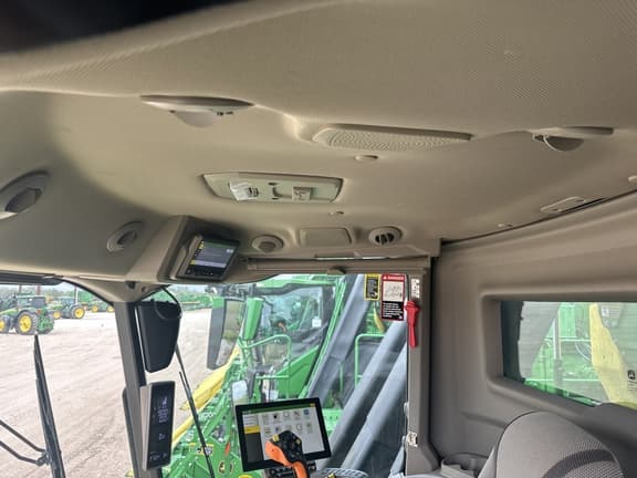 Image of John Deere CP770 equipment image 3