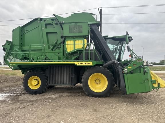 Image of John Deere CP770 equipment image 1