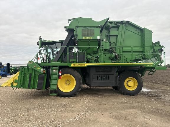 Image of John Deere CP770 equipment image 4