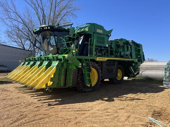 2024 John Deere CP770 Equipment Image0