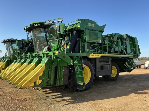 Main image John Deere CP770