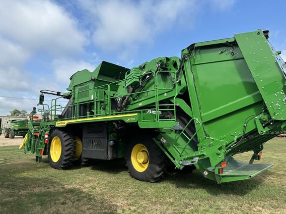 Image of John Deere CP770 equipment image 4