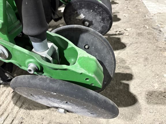 Image of John Deere DB44 equipment image 3