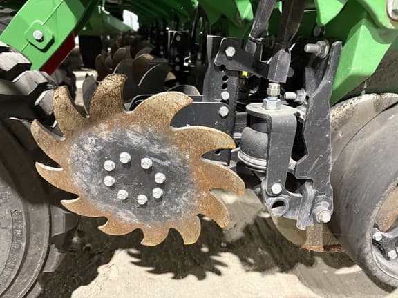 Image of John Deere DB44 equipment image 1