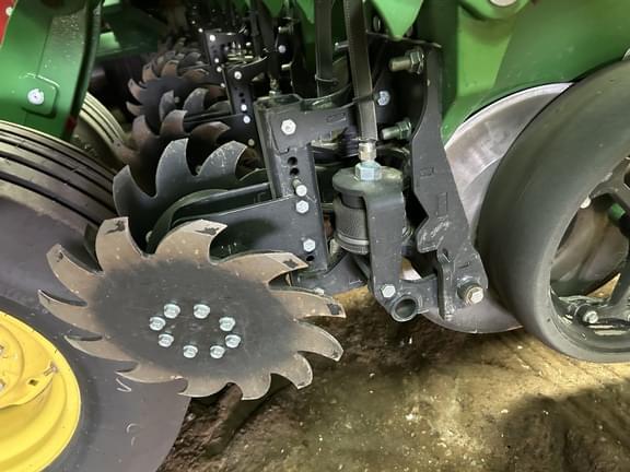 Image of John Deere DB44 equipment image 2