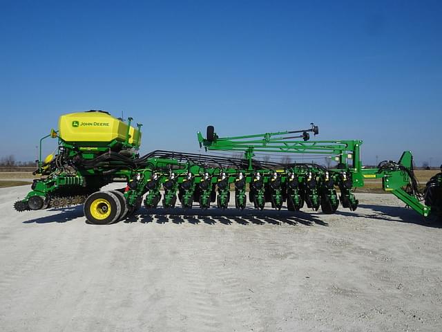 Image of John Deere DB60 equipment image 3