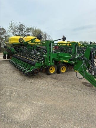 2024 John Deere DB60 Equipment Image0