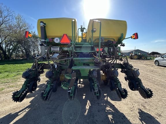 Image of John Deere DB60 equipment image 2