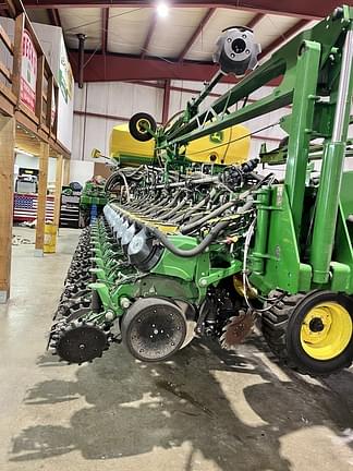 Image of John Deere DB60 equipment image 2
