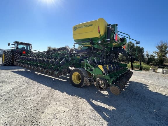 Image of John Deere DB60 equipment image 3