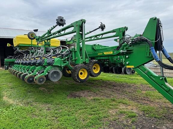 Image of John Deere DB60 Primary image