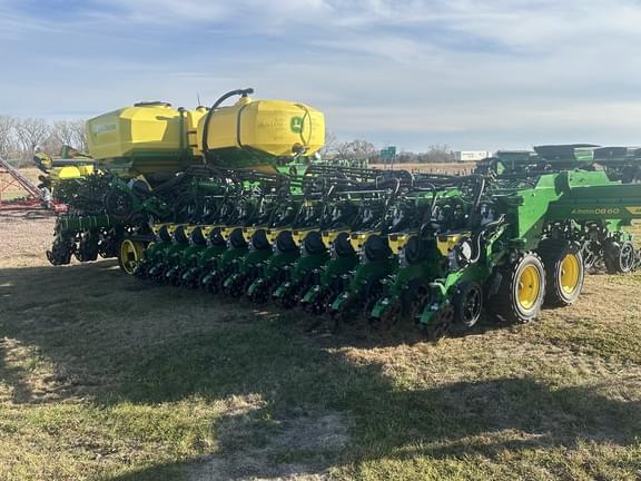 Image of John Deere DB60 equipment image 4