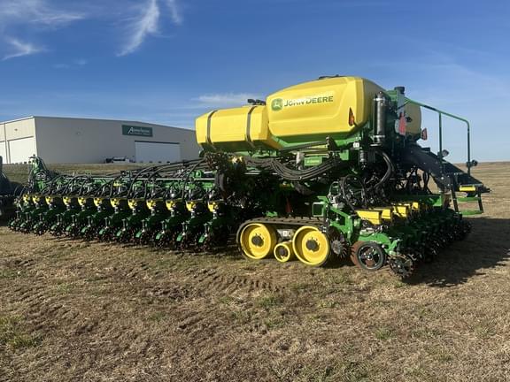 Image of John Deere DB60 equipment image 2