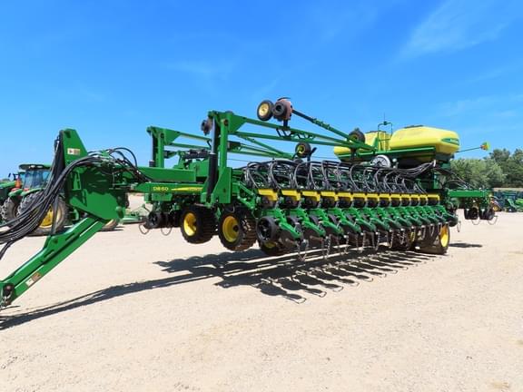 Image of John Deere DB60 equipment image 2