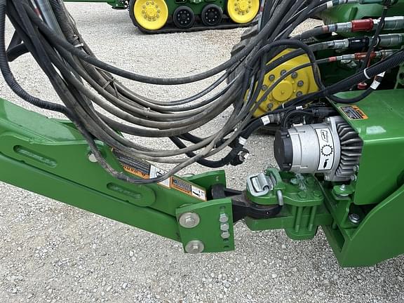 Image of John Deere DB60 equipment image 3