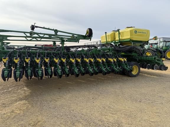 Image of John Deere DB60 equipment image 3