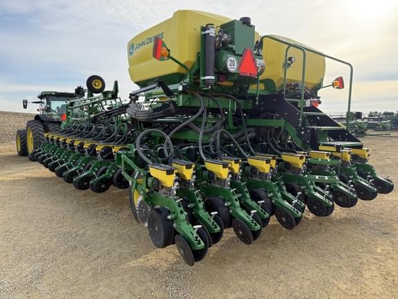 Image of John Deere DB60 equipment image 4