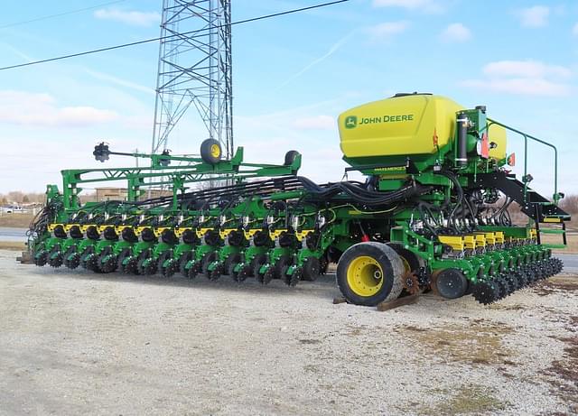 Image of John Deere DB60 equipment image 3