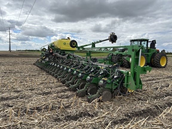 2024 John Deere DB60 Equipment Image0