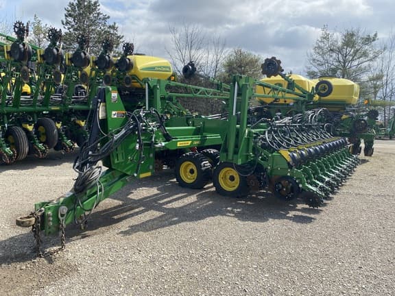 Image of John Deere DB60 Primary image