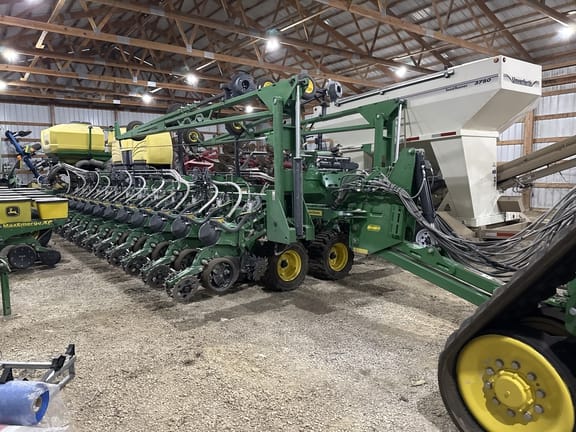 2024 John Deere DB80 Equipment Image0