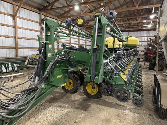 Image of John Deere DB80 equipment image 3