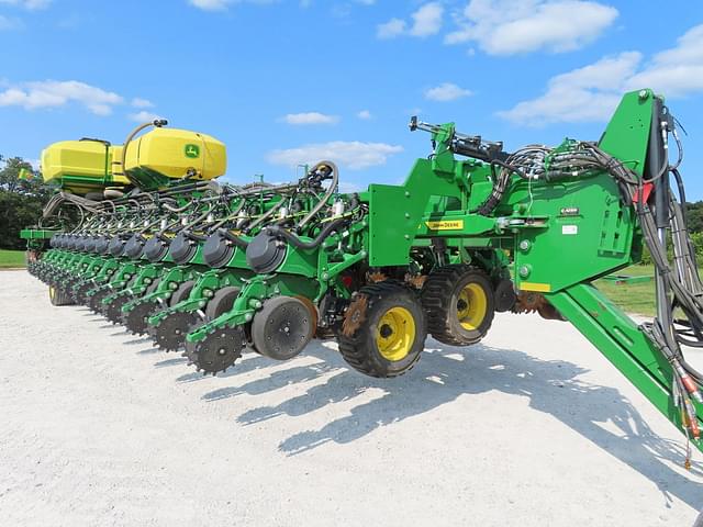 Image of John Deere DB80 equipment image 3