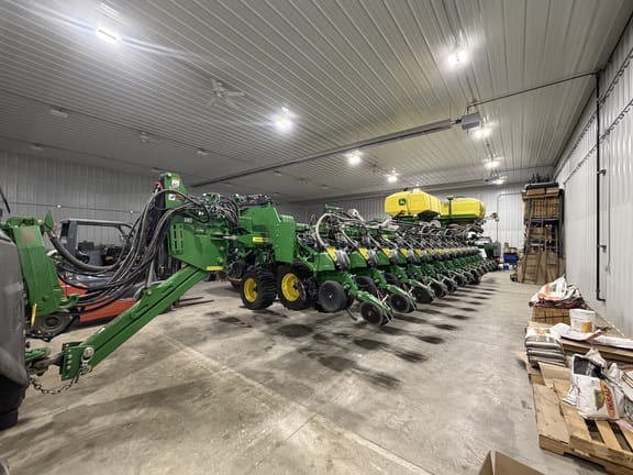 2024 John Deere DB80 Equipment Image0